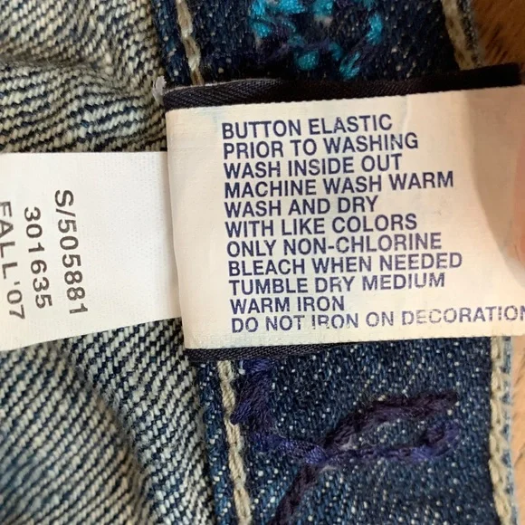 GAP Dark Wash Flare Jeans with Colorful Embroidery Size 7 Regular - Picture 4 of 11